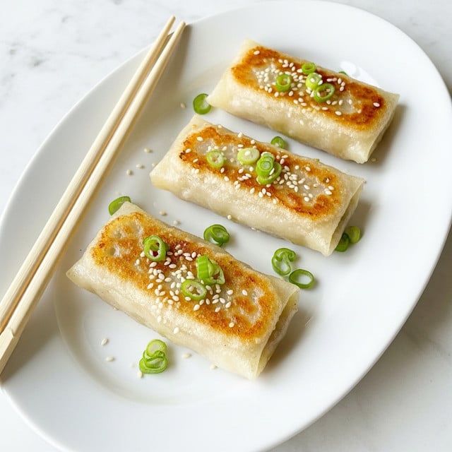 Crispy Rice Paper Dumplings with Vegetables and Tofu Recipe