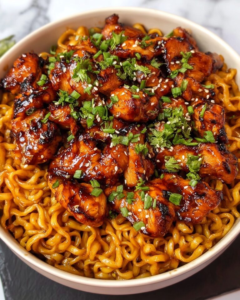 Sticky Garlic Chicken Noodles Recipe
