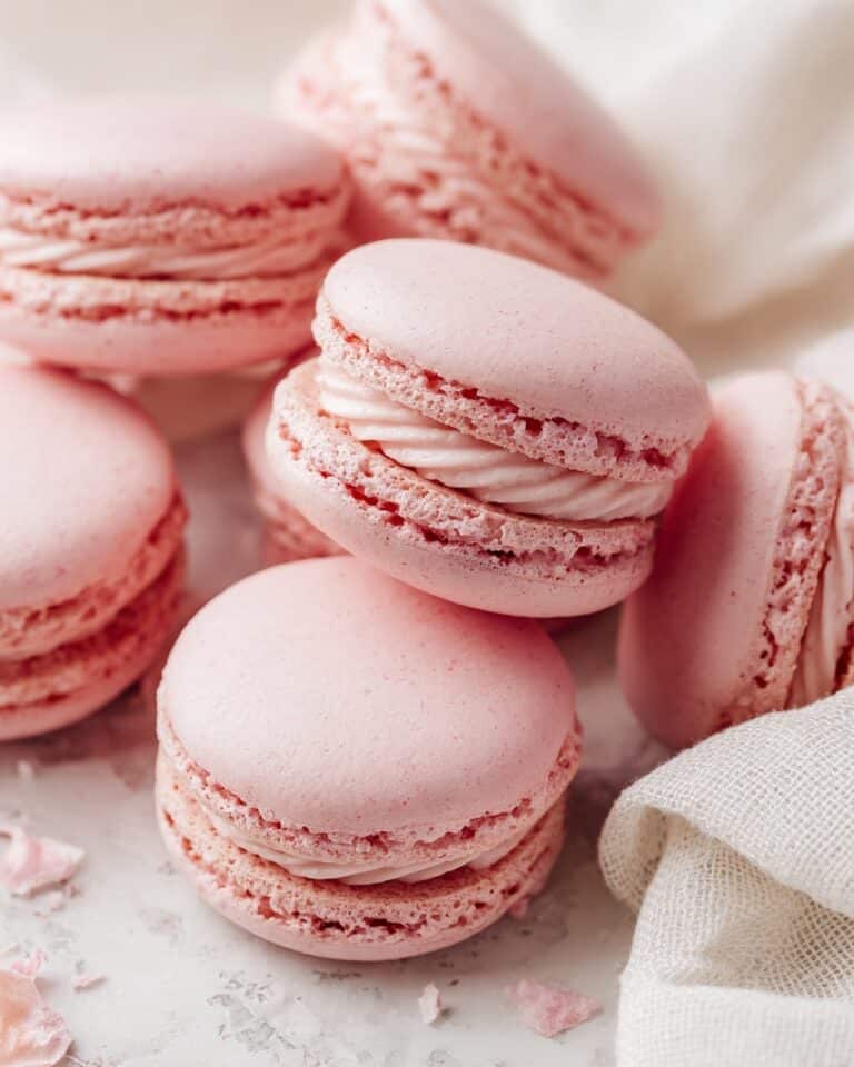 Strawberry Macarons Recipe